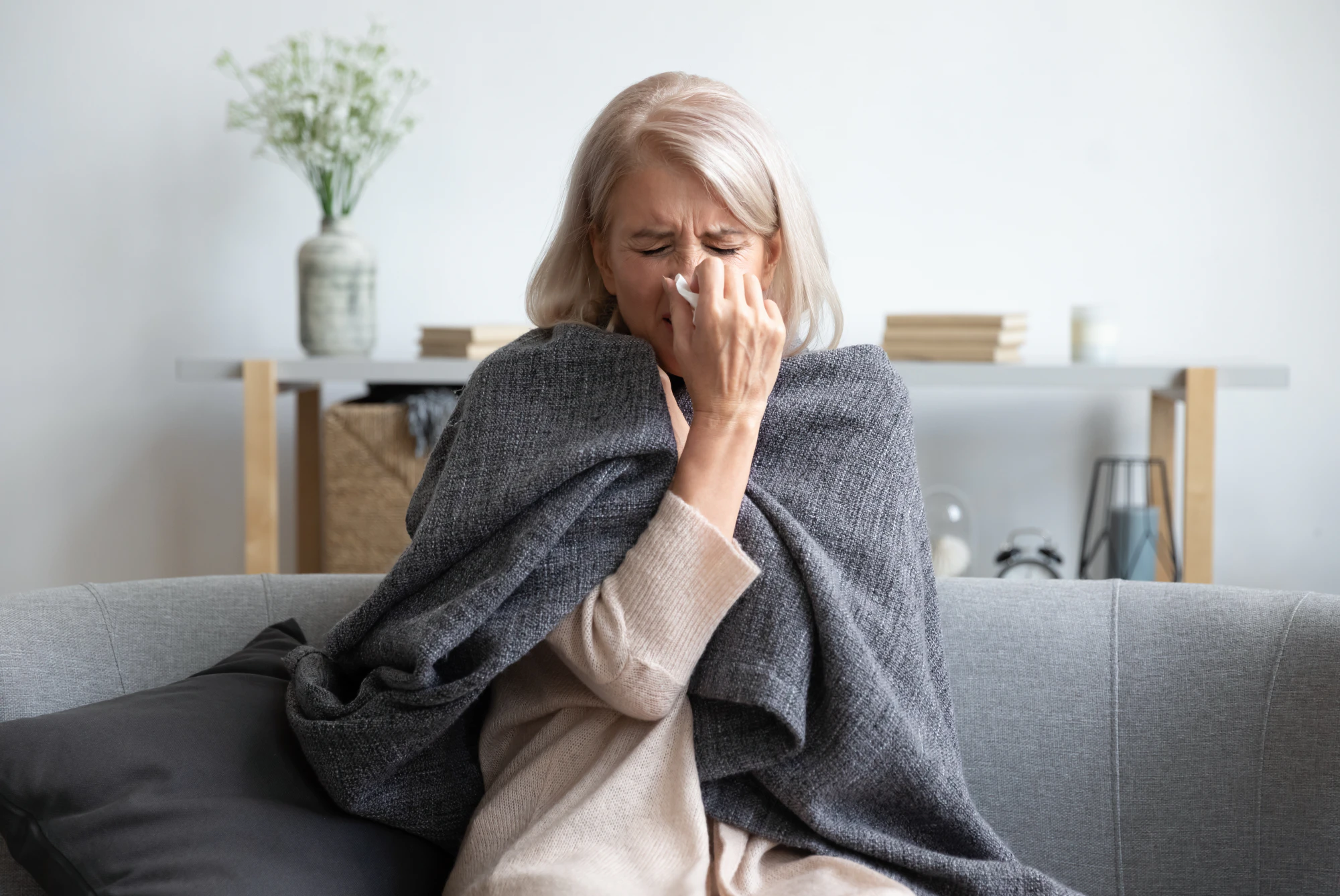 Woman with rhinitis, can rhinitis surgery cure chronic rhinitis?